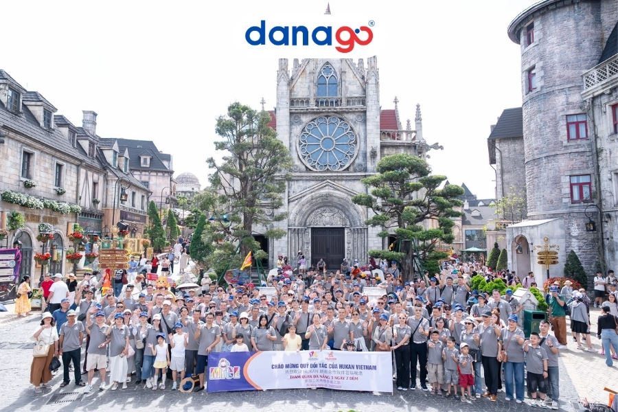 Tham quan Làng Pháp trong tour Bà Nà Hills 1 ngày