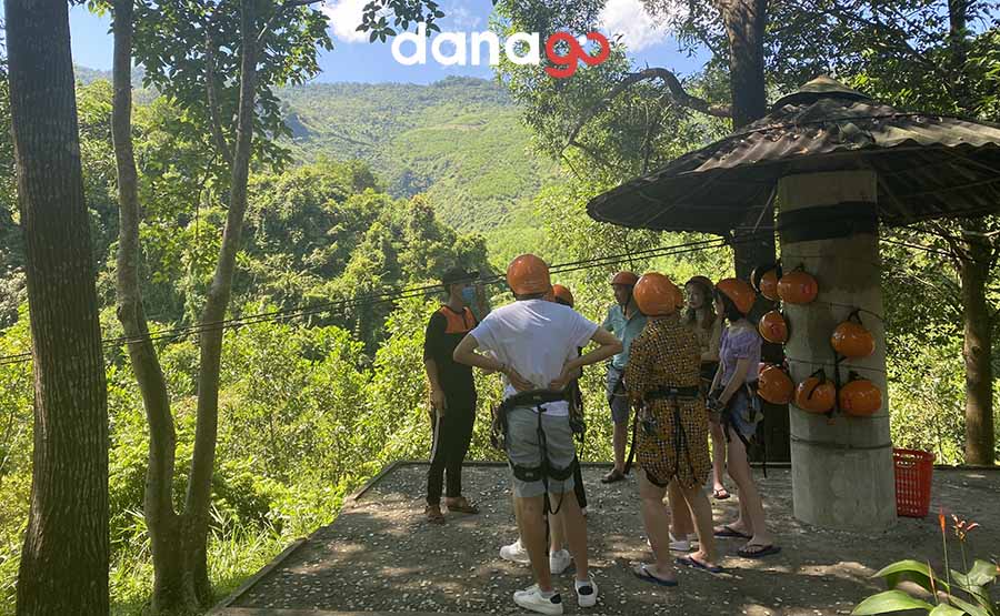 Tour Hòa Phú Thành 1 Ngày Trải Nghiệm Trượt Thác Cực Đã