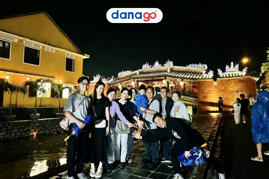 Check-in chùa Cầu tại phố cổ Hội An