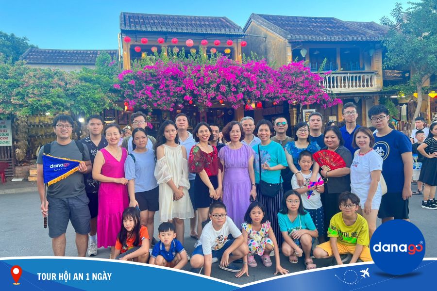 Tham quan phố cổ trong tour Hội An 1 ngày